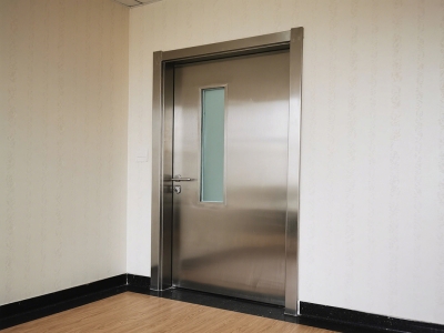 病房門材質(zhì)選擇：在耐用與適配間找到醫(yī)療空間的平衡點(diǎn)